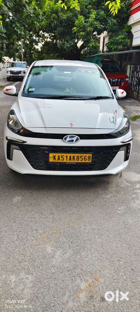 Hyundai Aura Sx (o) Crdi Manual, 2024, Cng & Hybrids