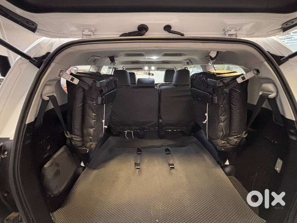 Toyota Innova Crysta [2020-ongoing] 2.4 Gx 8 Str, 2022, Diesel