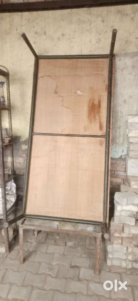 Iron ply bed with gadda