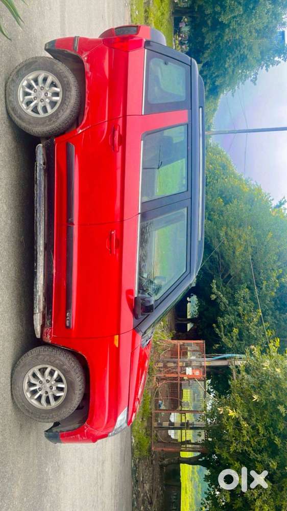 Mahindra Tuv 300 2017 Diesel 83000 Km Driven