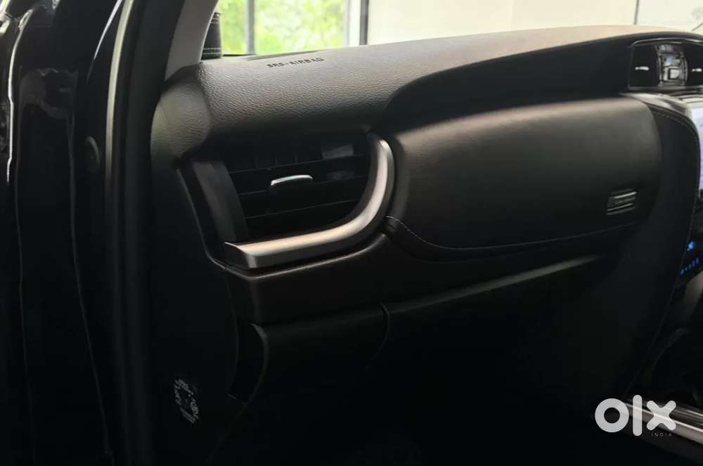 Toyota Fortuner 4x2 At 2.7 Petrol, 2022, Petrol