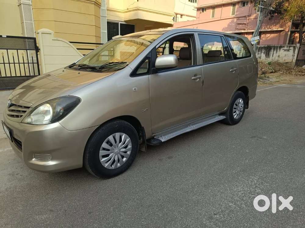Toyota Innova, 2009, Petrol