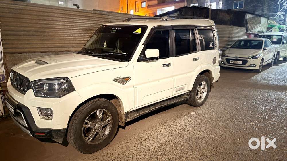 Mahindra Scorpio 2015 Diesel Well Maintained