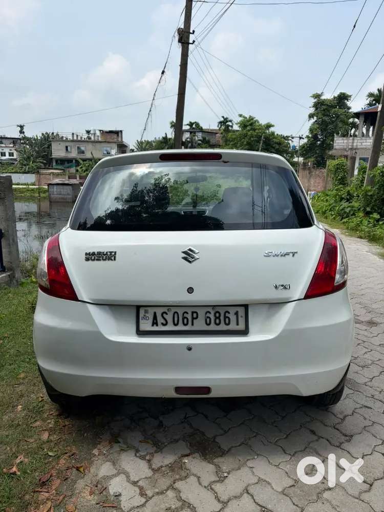 Maruti Suzuki Swift Vxi 2015