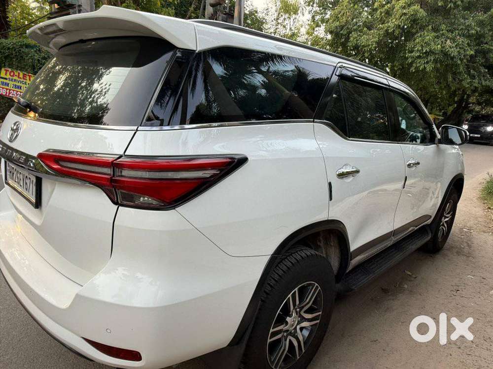 Toyota Fortuner Legender 4x2 At 2.8, 2022, Diesel