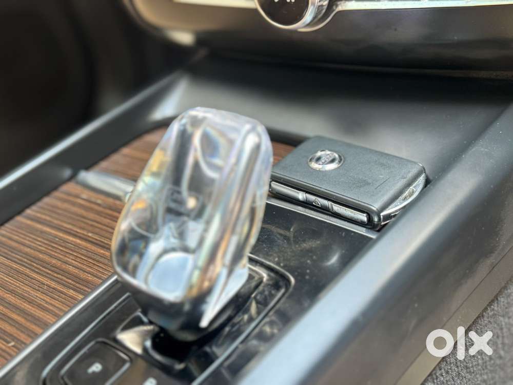Volvo Xc60 Inscription D5, 2023, Petrol