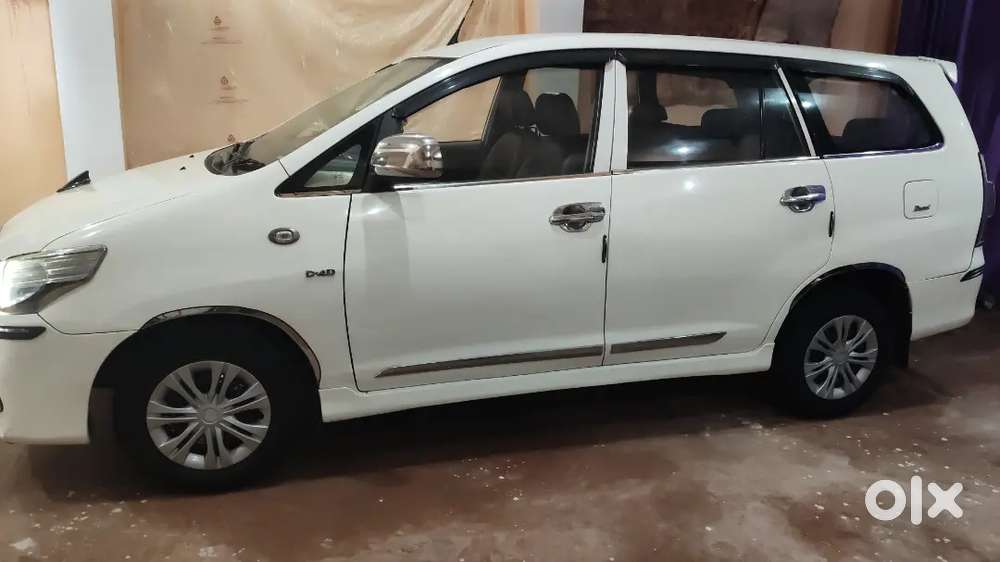 Toyota Innova 2.5 G 2016