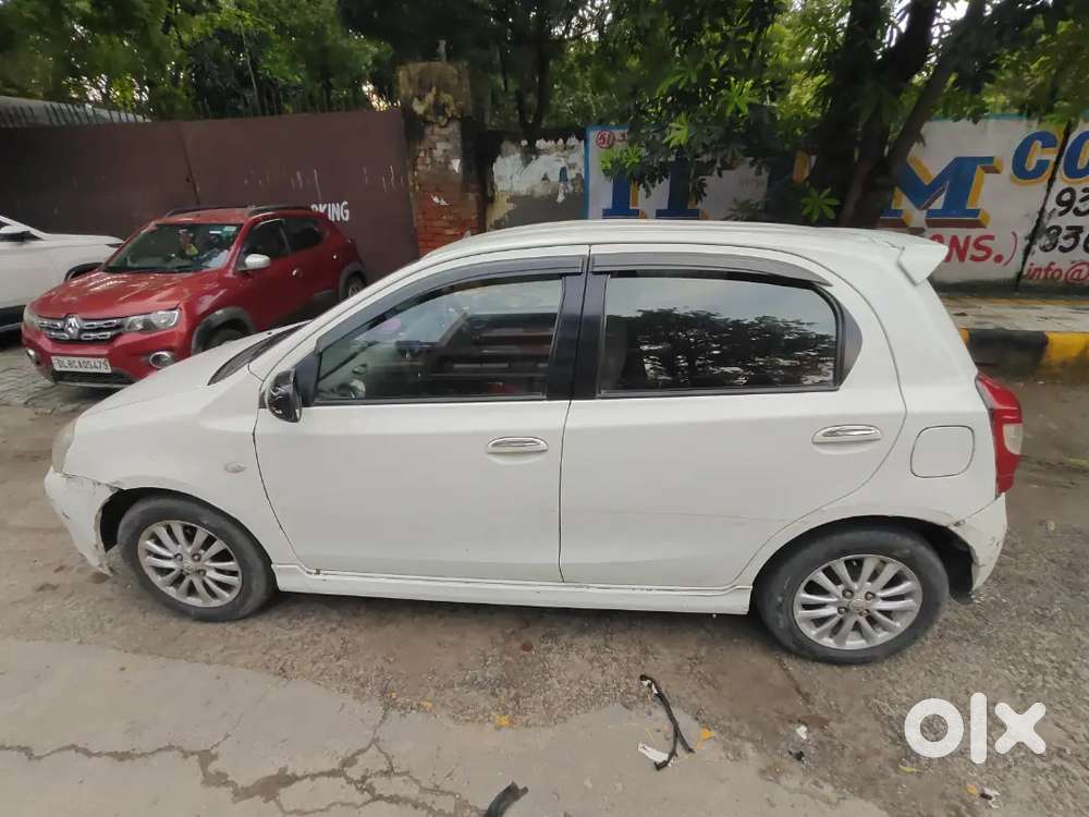 Toyota Etios Liva 2012