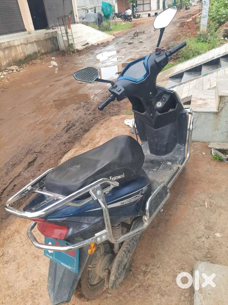 Electric Scooter - 2025 - 2500 km