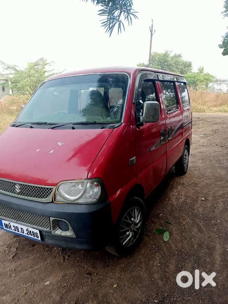 Maruti Suzuki Eeco 2010 Petrol + Lpg अलग से बिठाई है