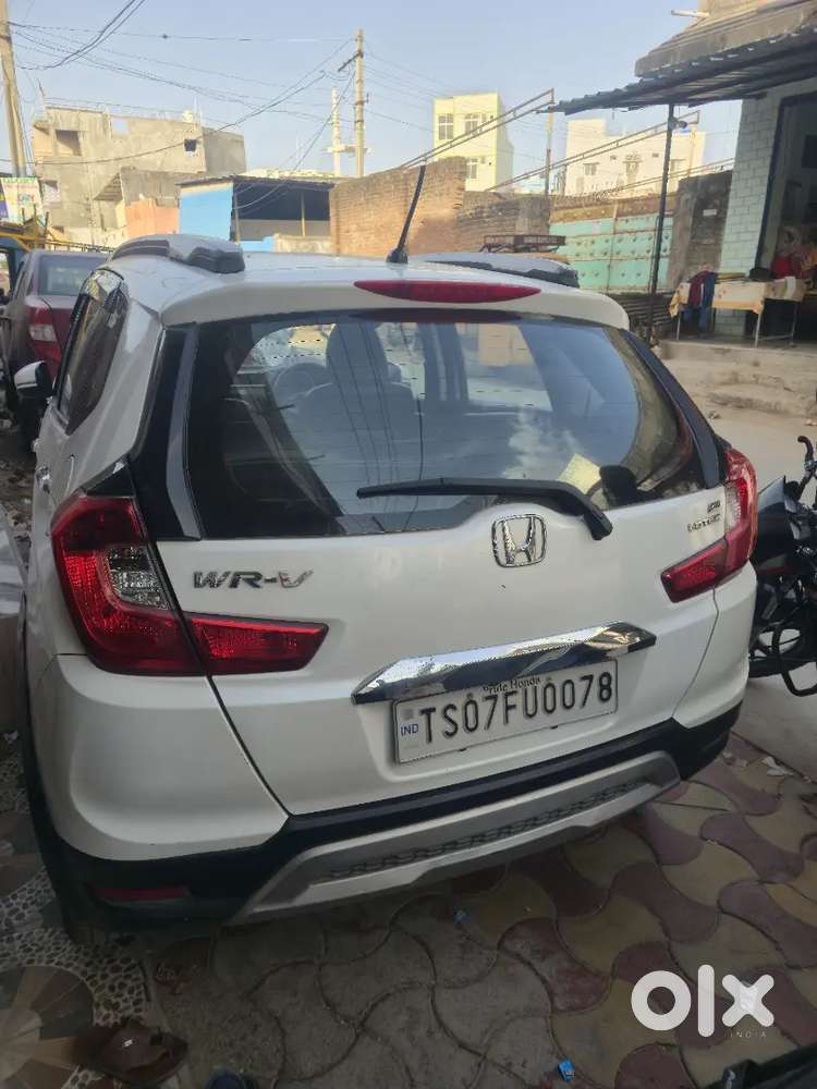 Honda Wr-v 2017 Diesel Well Maintained.
