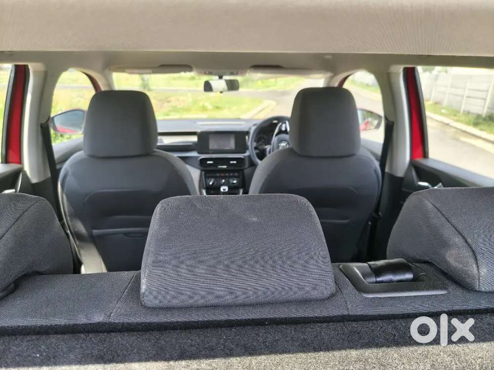 Skoda Kylaq 2025 Petrol 9500 Km Driven