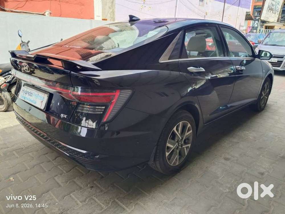 Hyundai Verna 1.5 Sx (o) Vtvt Ivt, 2025, Petrol
