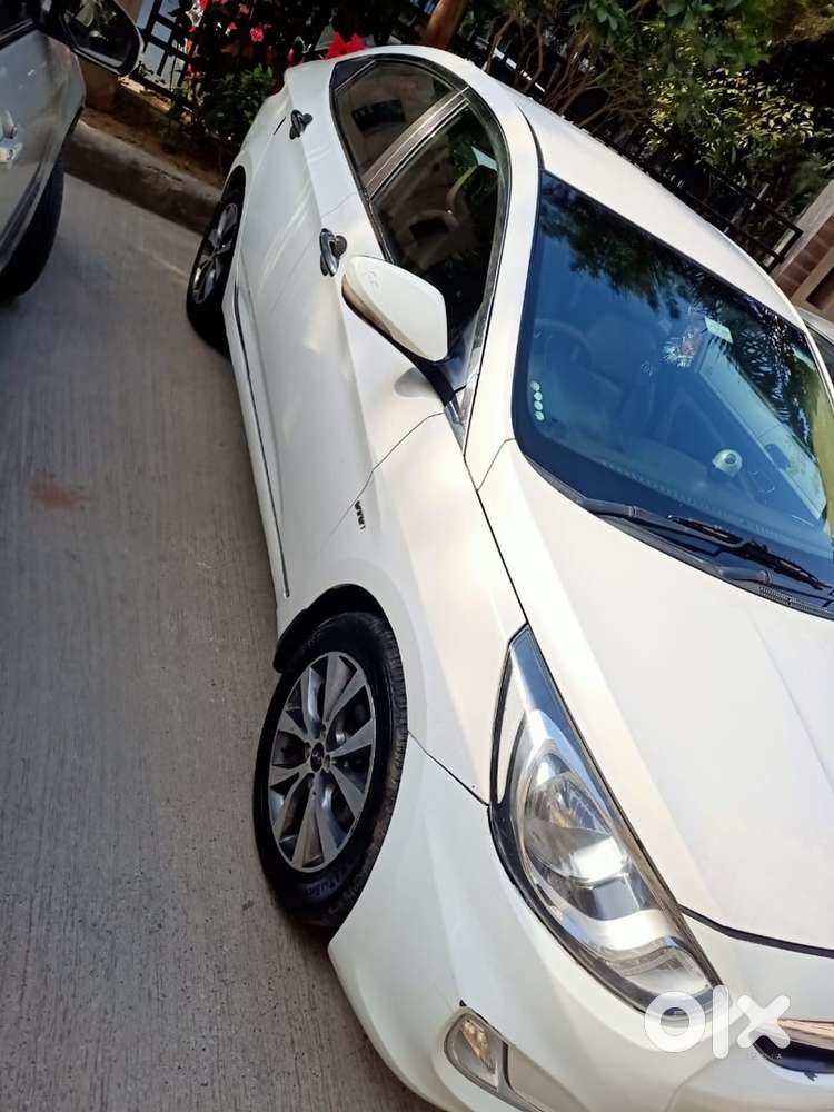 Hyundai Fluidic Verna 2013