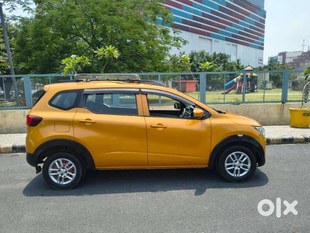Renault Triber Rxl, 2022, Petrol