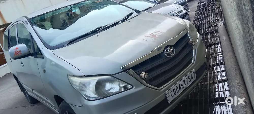 Toyota Innova 2014