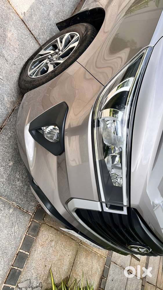 Toyota Innova Crysta 2022 Diesel Manual