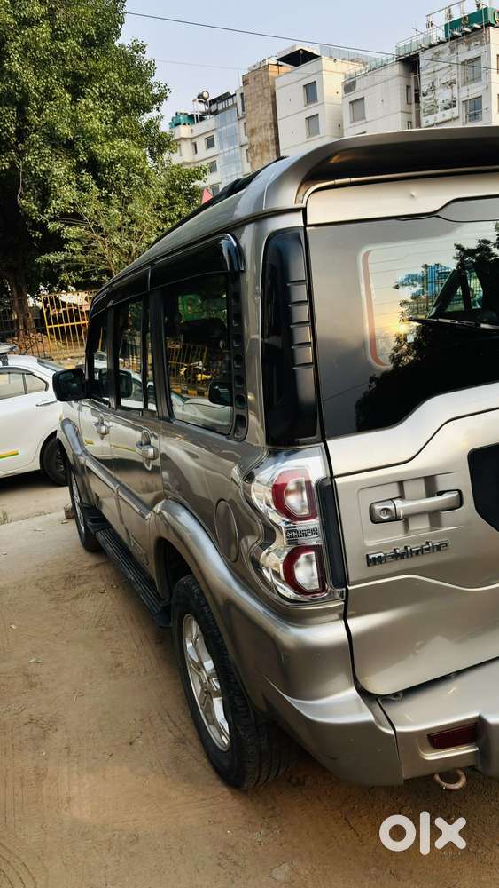 Mahindra Scorpio S10 7 Seater, 2015, Diesel