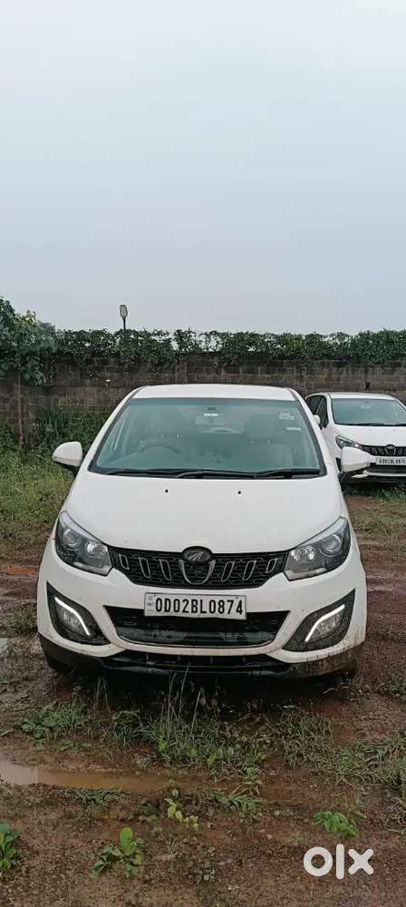Mahindra Marazzo M8 2020