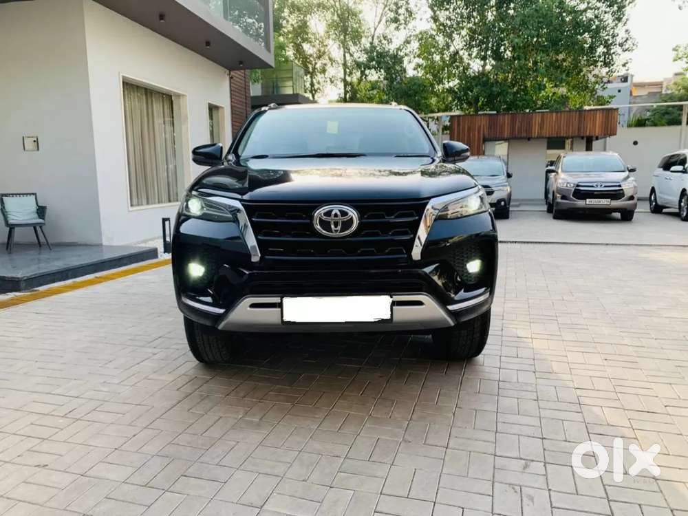 Toyota Fortuner 4x2 At 2.7 Petrol, 2022, Petrol