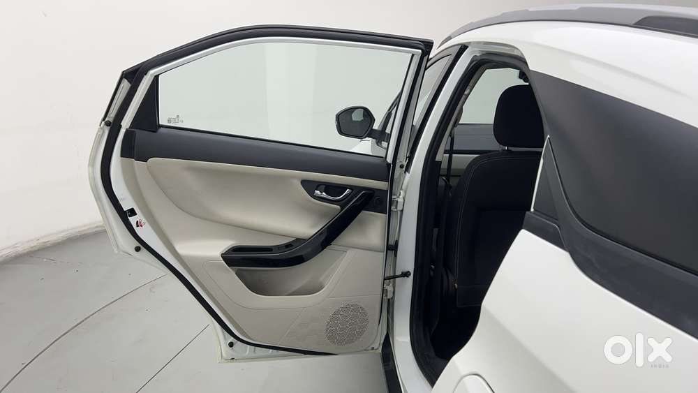Tata Nexon 1.2 Revotron Xz Plus (s), 2023, Petrol