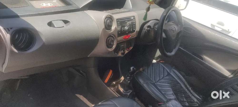 Toyota Etios Liva 2013