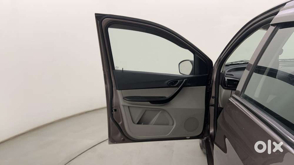 Tata Tiago 1.2 Revotron Xt, 2019, Petrol