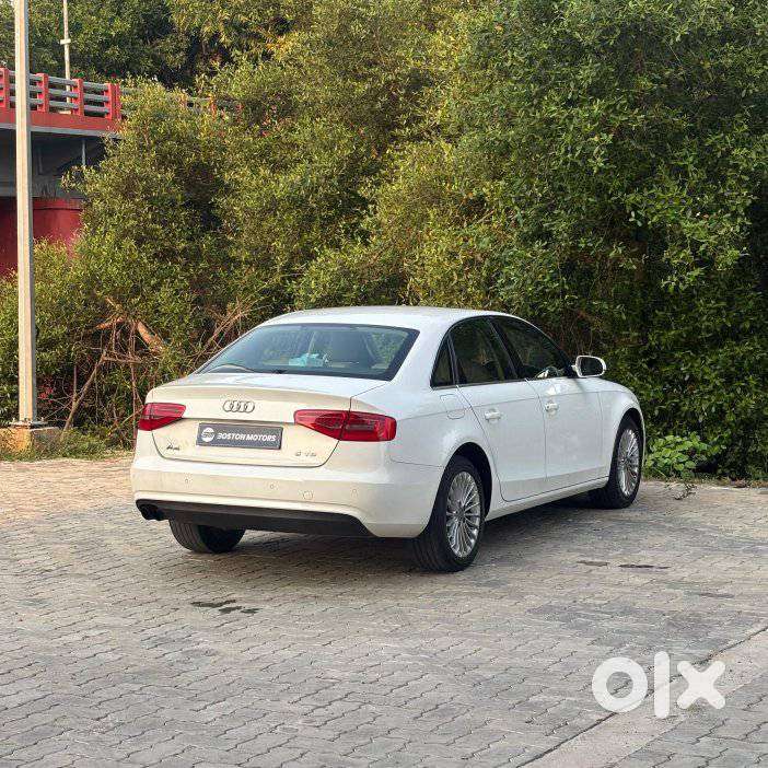 Audi A4 2.0 Tdi Premium With Sunroof, 2016, Diesel