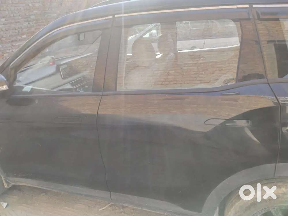 Mahindra Xuv700 2025 Diesel 13000 Km Driven