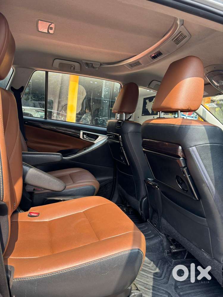 Toyota Innova Crysta 2.8 Zx At, 2022, Diesel