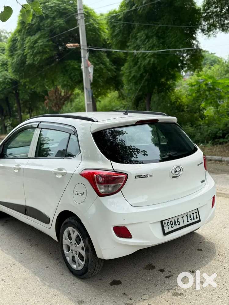 Hyundai Grand I10 2015 Petrol 55000 Km Driven