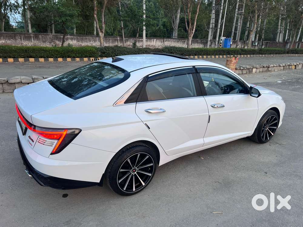 Hyundai New Verna Sx O 1.5 Turbo Gdi Mt, 2023, Petrol