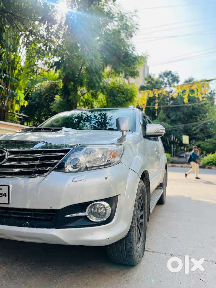 Toyota Fortuner 2012