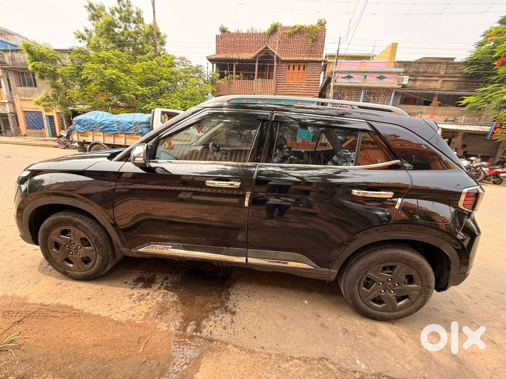 Hyundai Venue 2025 Petrol Good Condition