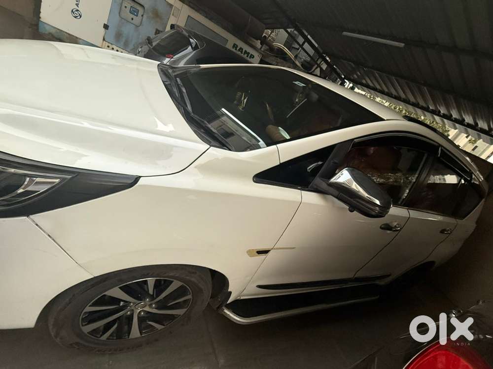 Toyota Innova Crysta 2017