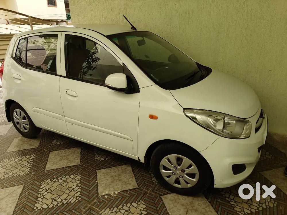Hyundai I10 Sportz 2011