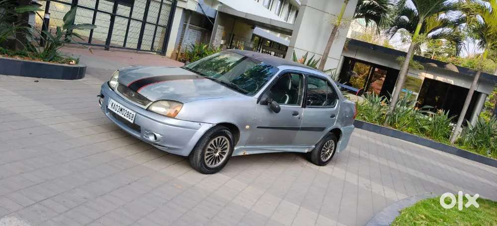 Ford Ikon 2004 Petrol 70000 Km Driven