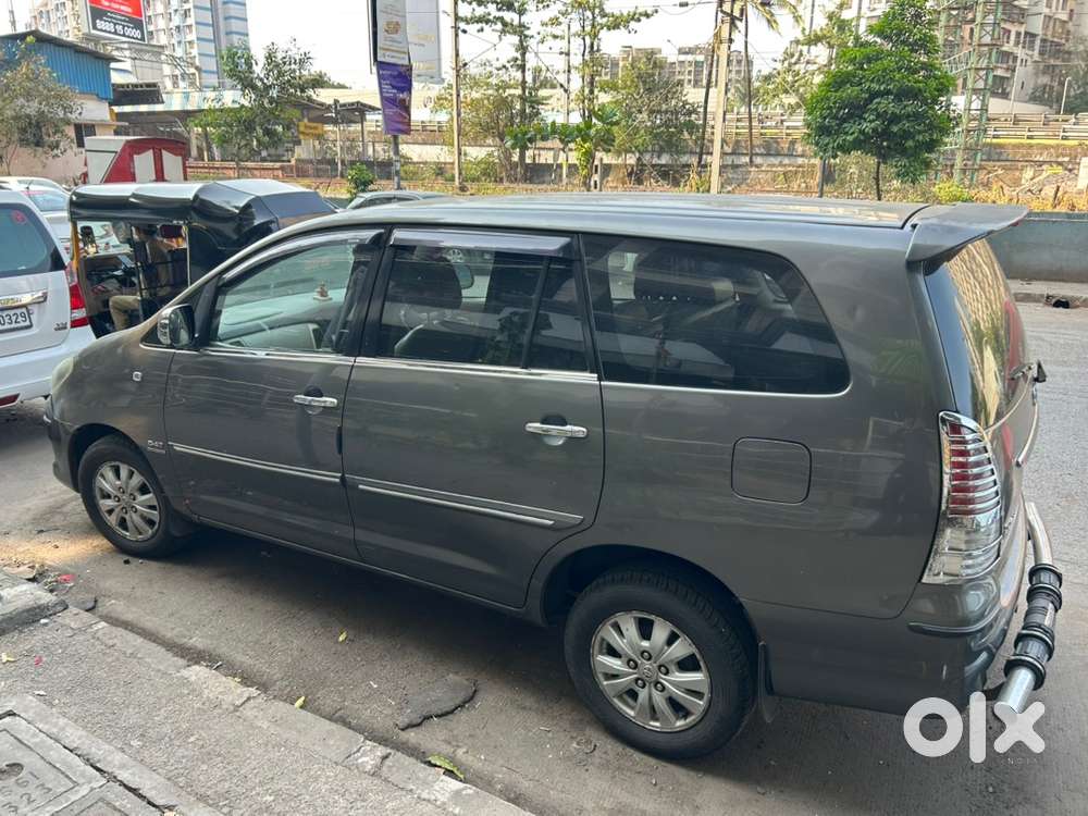 Toyota Innova Diesel 2011