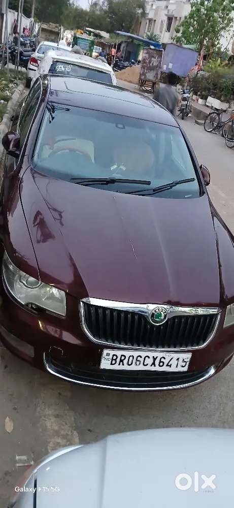 Skoda Superb 2012 Petrol 67000 Km Driven
