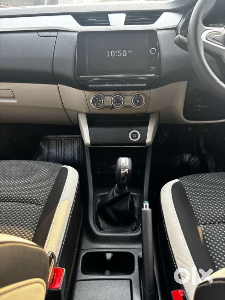 Renault Triber Rxz, 2020, Petrol