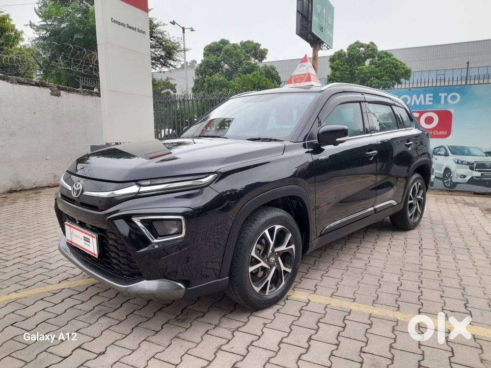 Toyota Urban Cruiser Hyryder 1.5 V Hybrid, 2024, Petrol