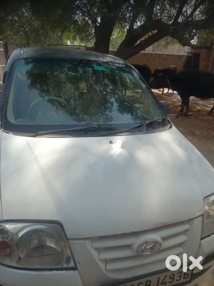 Hyundai Santro 2011 Lpg Well Maintained
