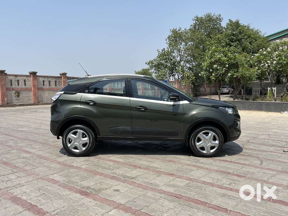 Tata Nexon 1.2 Revotron Xma Amt, 2023, Petrol