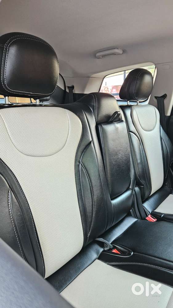Mahindra Xuv700 2.2 Ax 5 Diesel Mt 7 Str, 2024, Diesel
