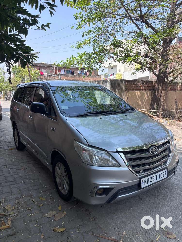 Toyota Innova 2.5 G (diesel) 8 Seater, 2016, Diesel