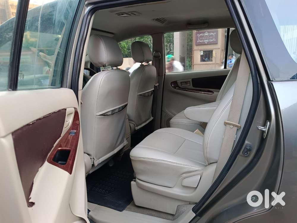 Toyota Innova 2004-2011 2.0 G1 Bsiv, 2010, Diesel