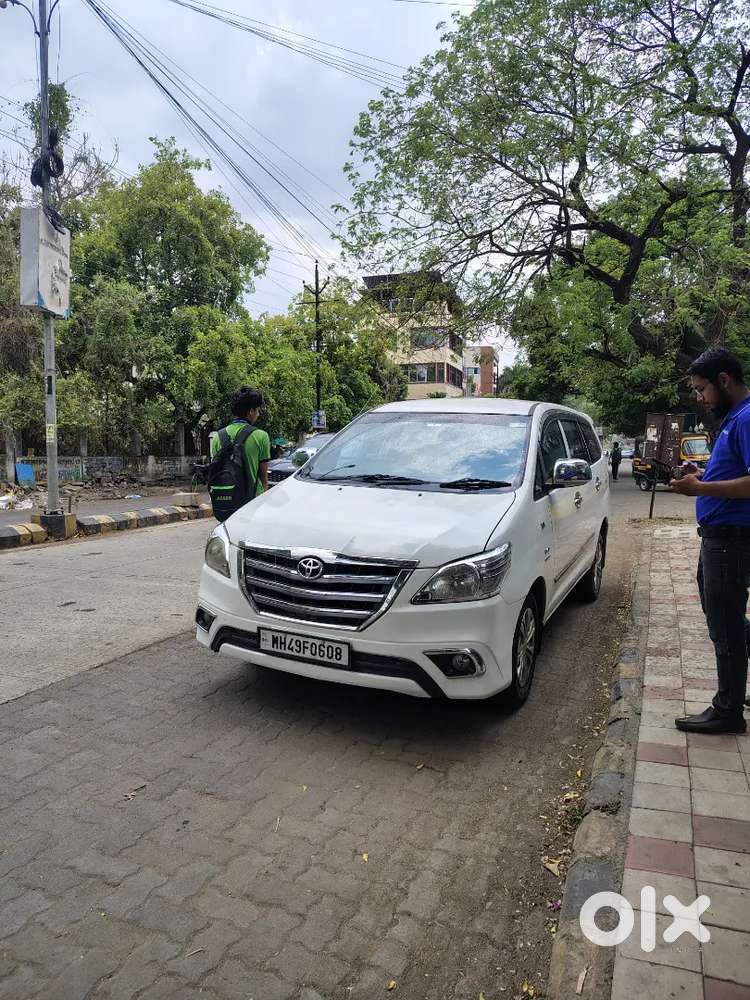 Toyota Innova 2016 Diesel 284000 Km Driven