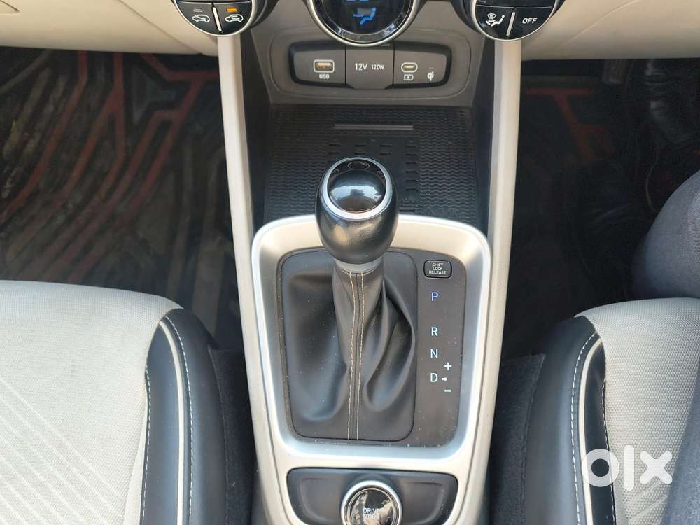 Hyundai Venue 1.0 Sx (o) Turbo Dct, 2023, Petrol