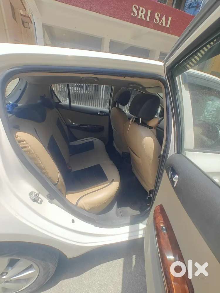 Hyundai I20 Sportz 2012 Car