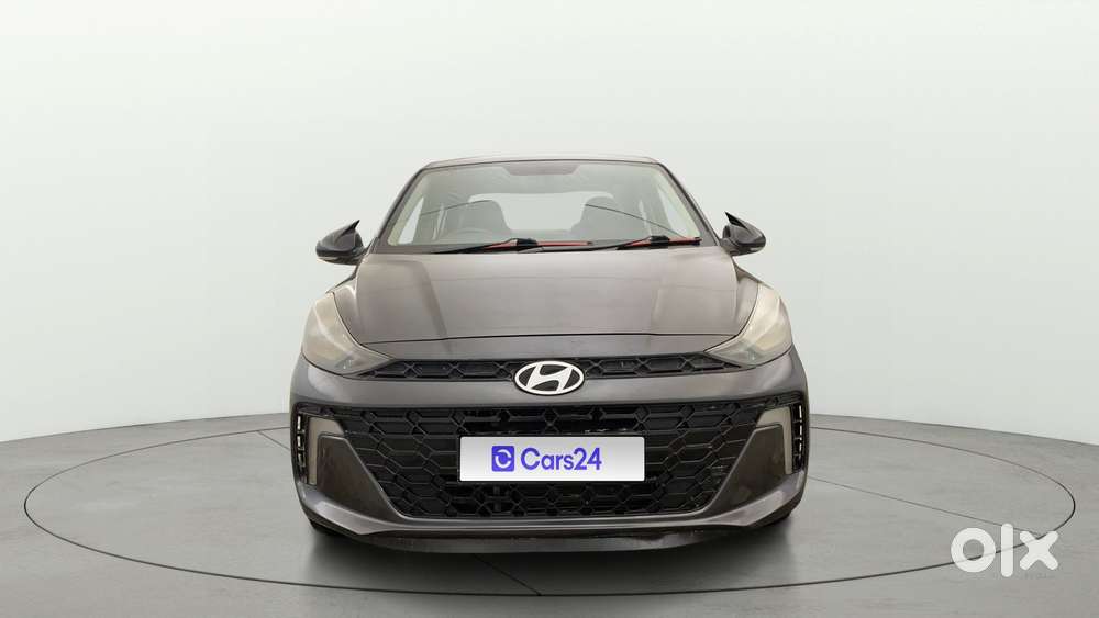 Hyundai Aura 1.2 Sx Cng, 2023, Cng & Hybrids